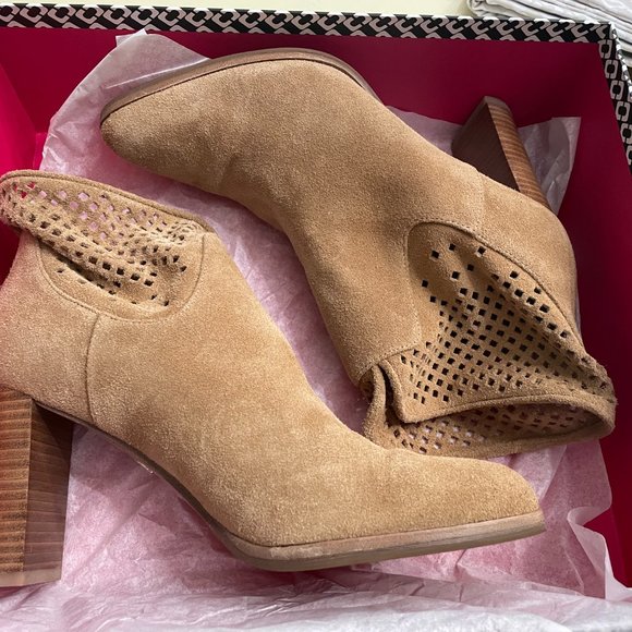 COPY - New DVF Jaen Tan 8 Suede Bootie Heels - Picture 4 of 8